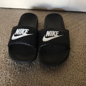 Nike slides